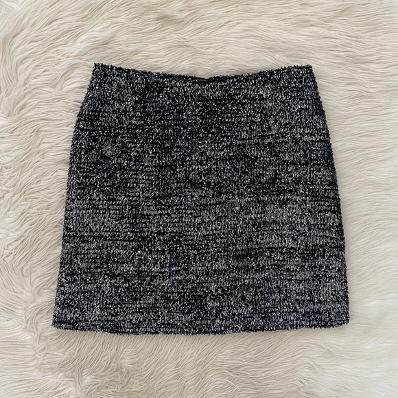 Anthropologie Hutch Silver Metallic Tinsel Black Saint-Michel Holiday Mini Skirt - Picture 2 of 9